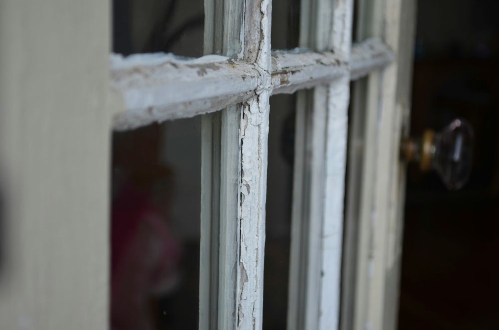 Hvorfor velge ytterdør i tre med vindu?